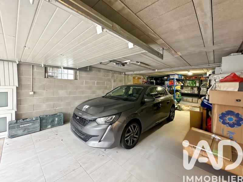 Maison - 270 m² - 8 pièces