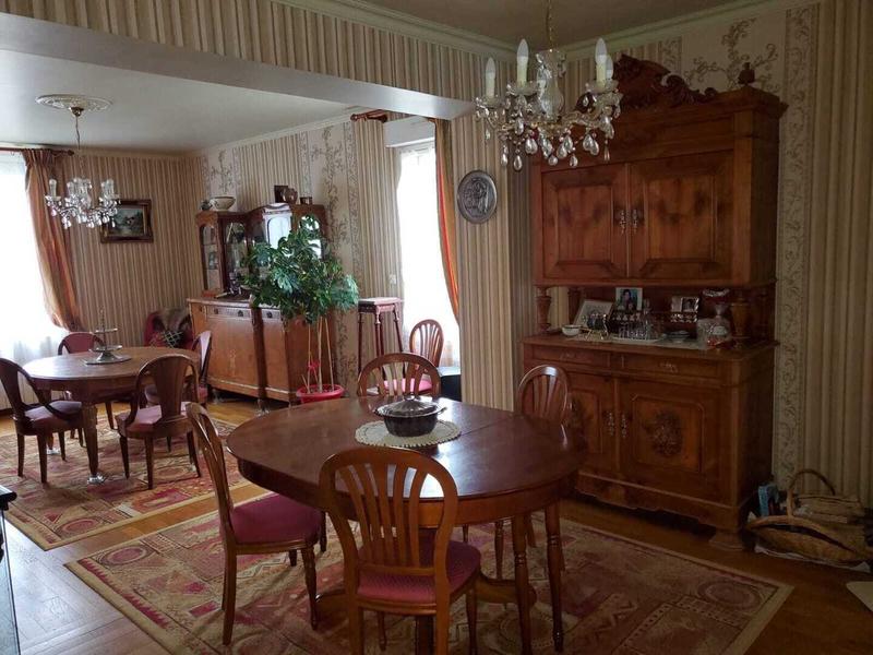 Maison - 172 m² - 8 pièces