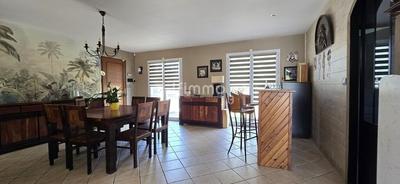 Maison - 147 m² - 6 pièces