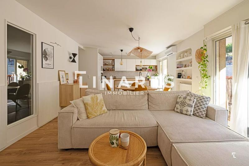 Appartement - 93 m² - 4 pièces