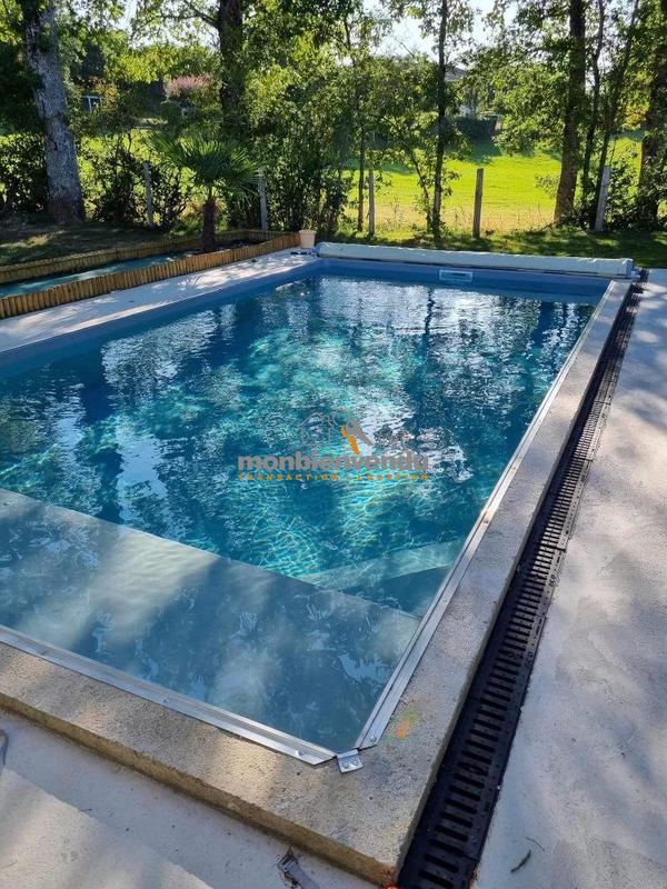 Maison traditionnelle - 117 m² - 4 pièces