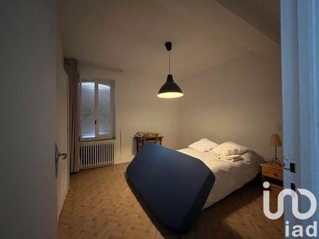 Maison - 280 m² - 10 pièces