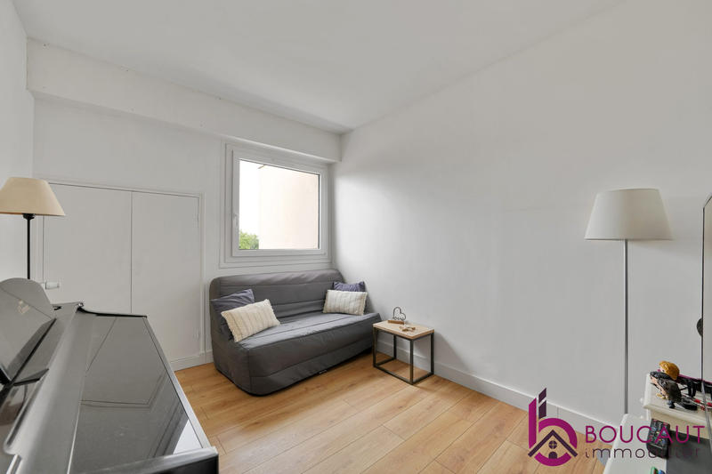 Appartement - 141 m² - 7 pièces