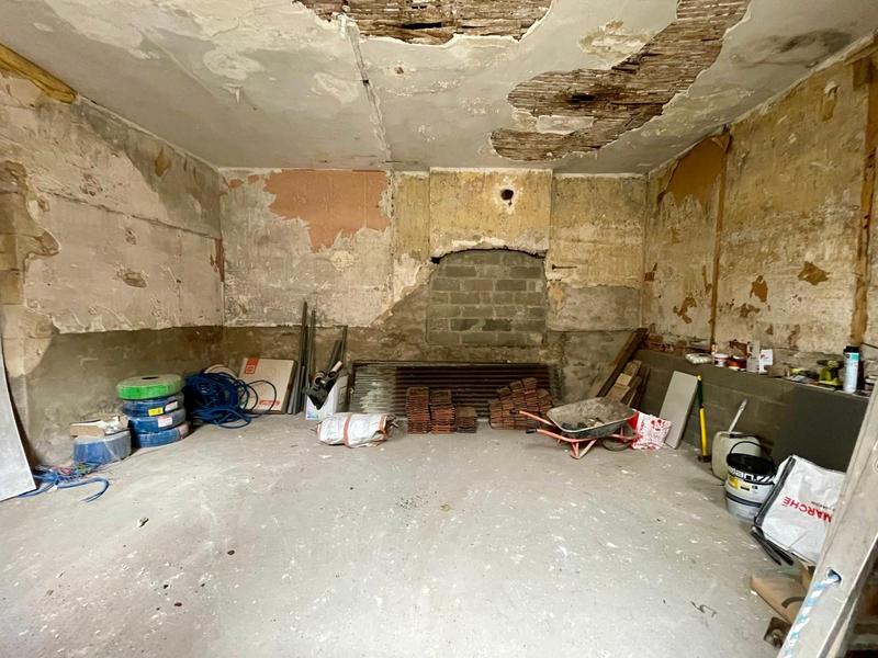 Maison ancienne - 220 m² - 7 pièces