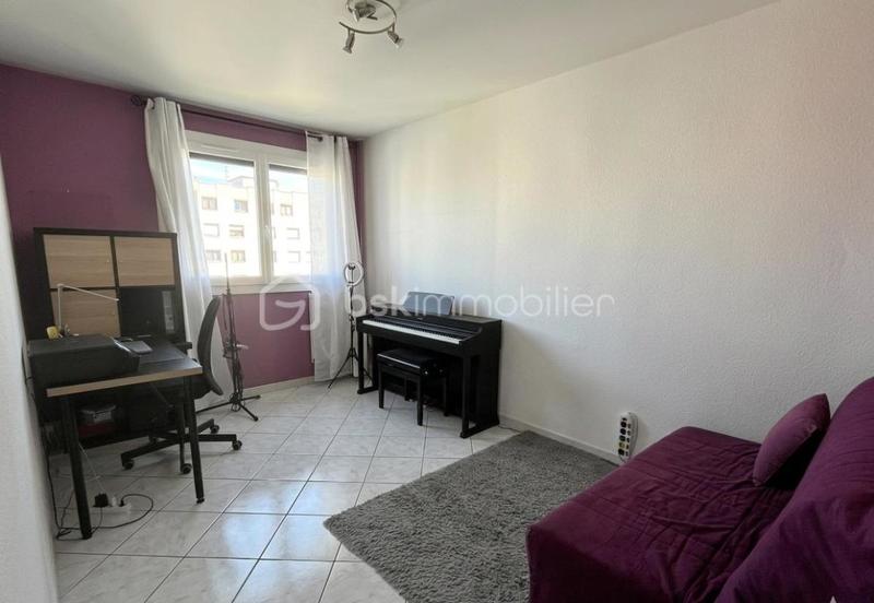 Appartement - 80 m² - 4 pièces