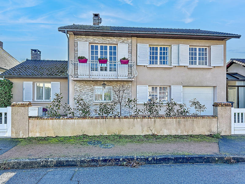 Maison - 144 m² - 6 pièces