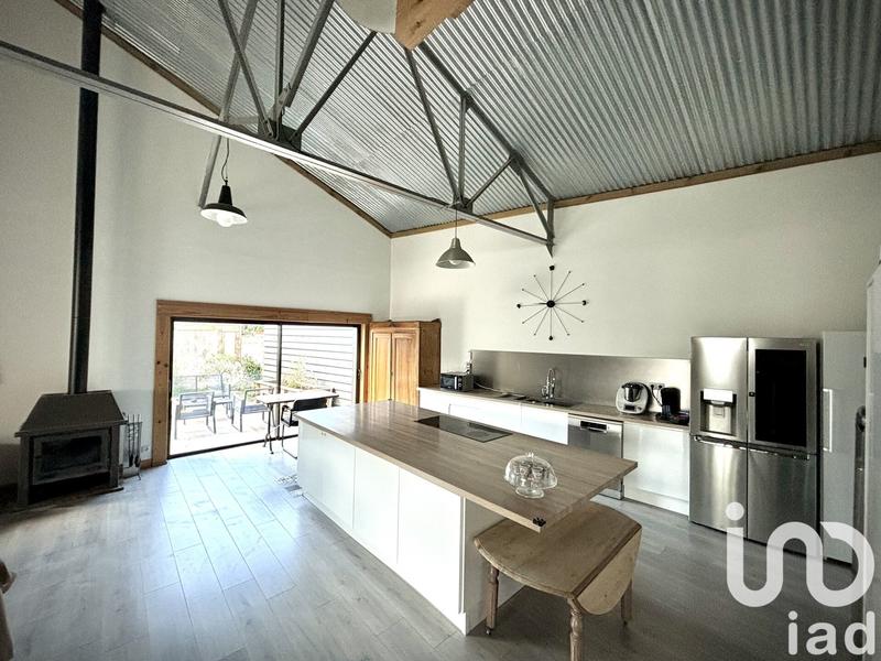 Maison - 200 m² - 5 pièces