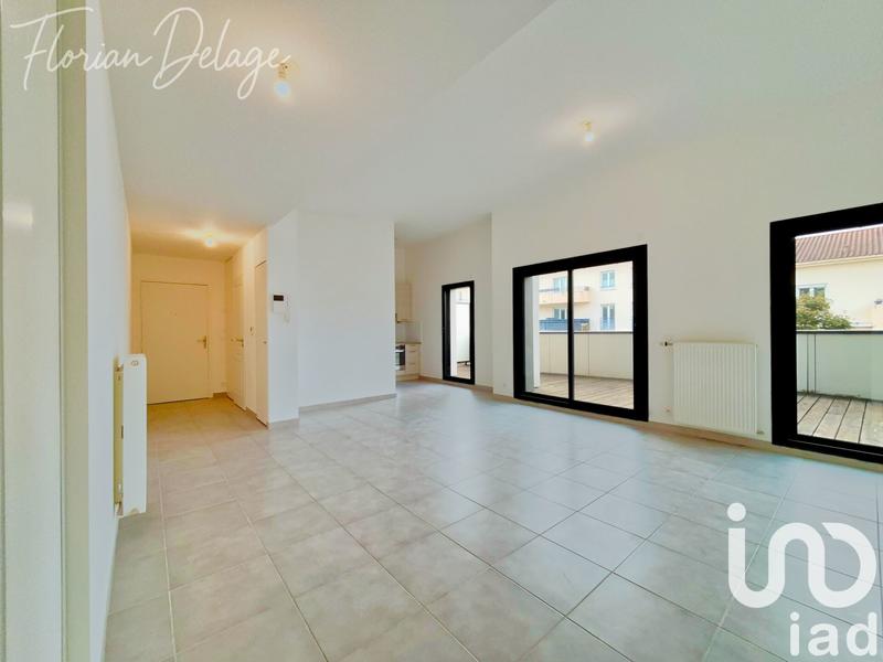 Appartement - 93 m² - 4 pièces