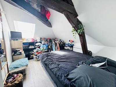 Studio - 41 m² - 4 pièces