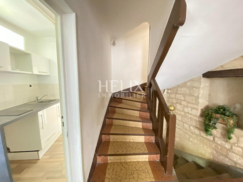 Immeuble - 242 m² - 9 pièces