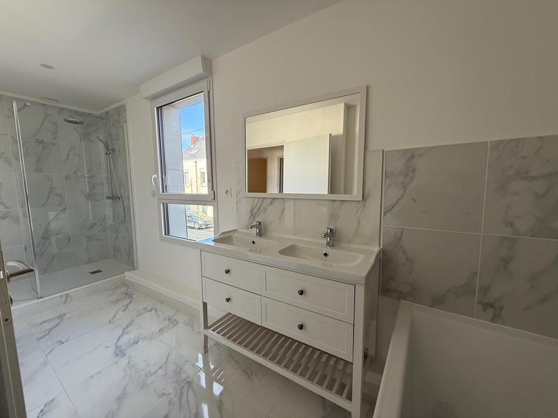 Maison - 171 m² - 6 pièces