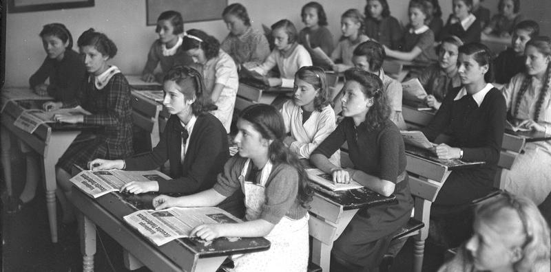 Documentaire -Une adolescence annexée - Projection-échange