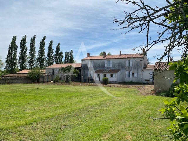 Maison - 250 m² - 9 pièces