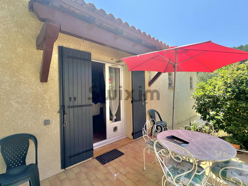 Villa - 100 m² - 5 pièces