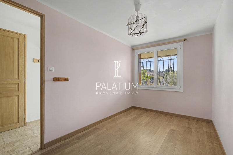 Maison - 96 m² - 5 pièces