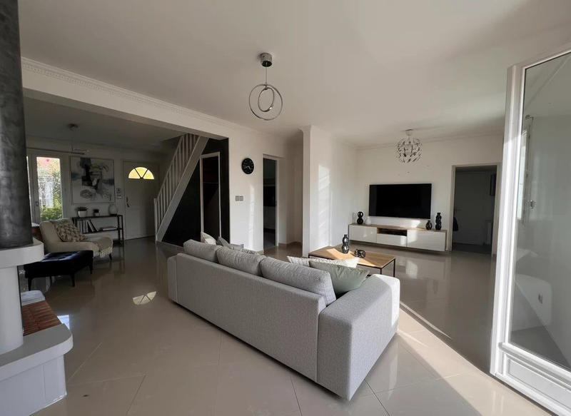 Maison - 84 m² - 5 pièces