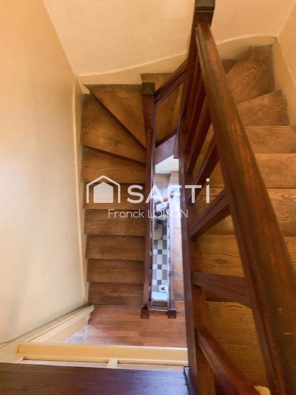 Maison - 166 m² - 7 pièces