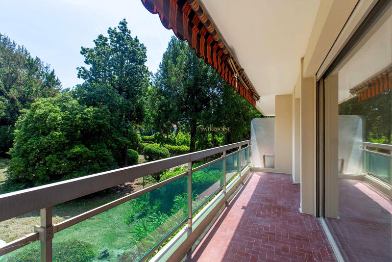 Appartement - 95 m² - 4 pièces