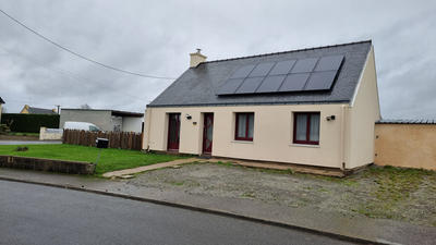 Maison - 90 m² - 5 pièces