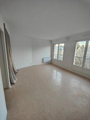 Studio - 28 m² - 1 pièce