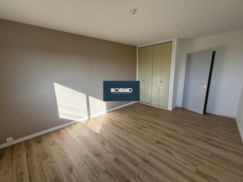 Appartement - 75 m² - 3 pièces