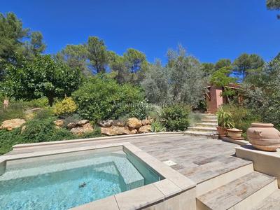 Maison - 155 m² - 5 pièces