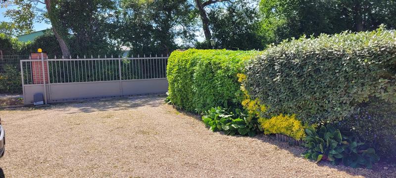 Propriété - 221 m² - 9 pièces