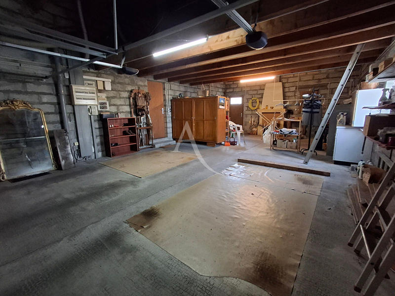 Maison - 191 m² - 8 pièces