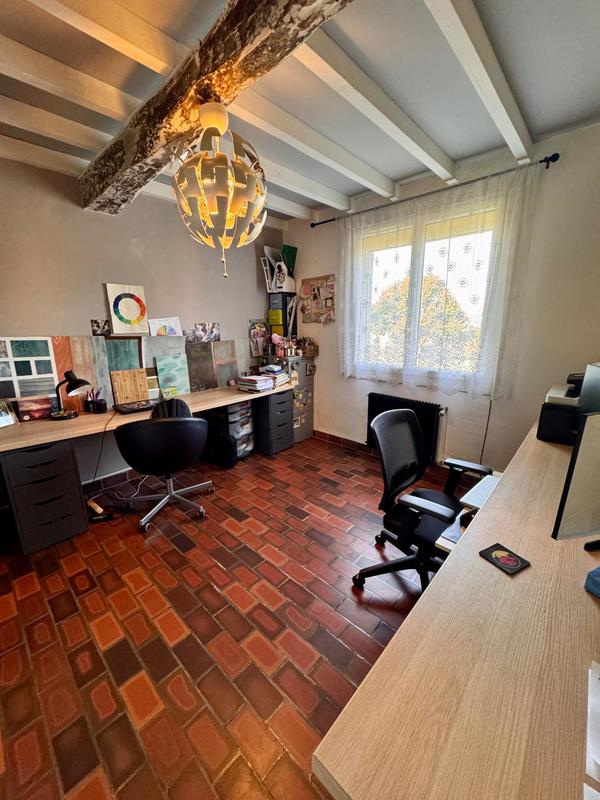 Maison - 250 m² - 7 pièces