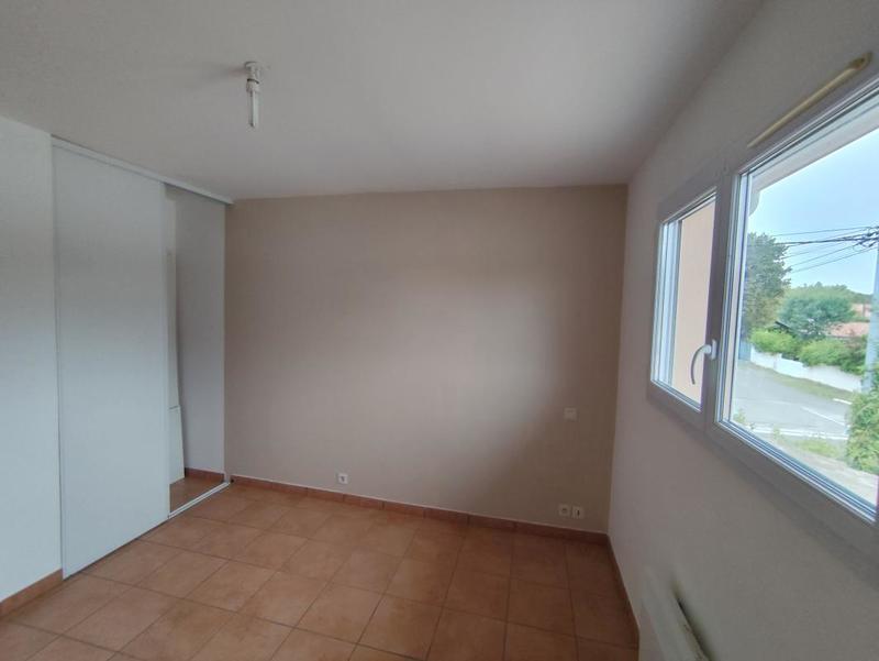 Bureau - 95 m² - 4 pièces