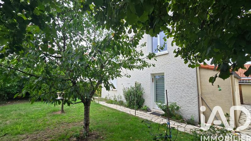 Maison - 99 m² - 5 pièces