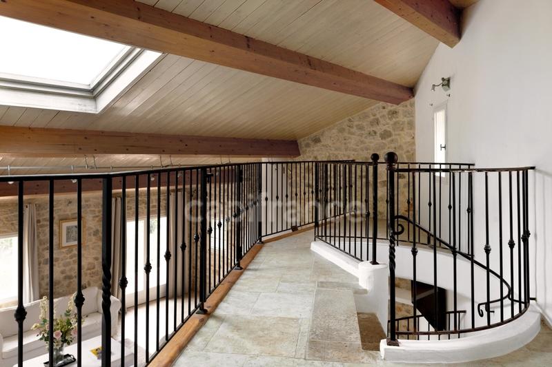 Mas - 187 m² - 6 pièces