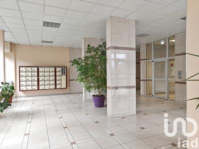 Appartement - 96 m² - 5 pièces