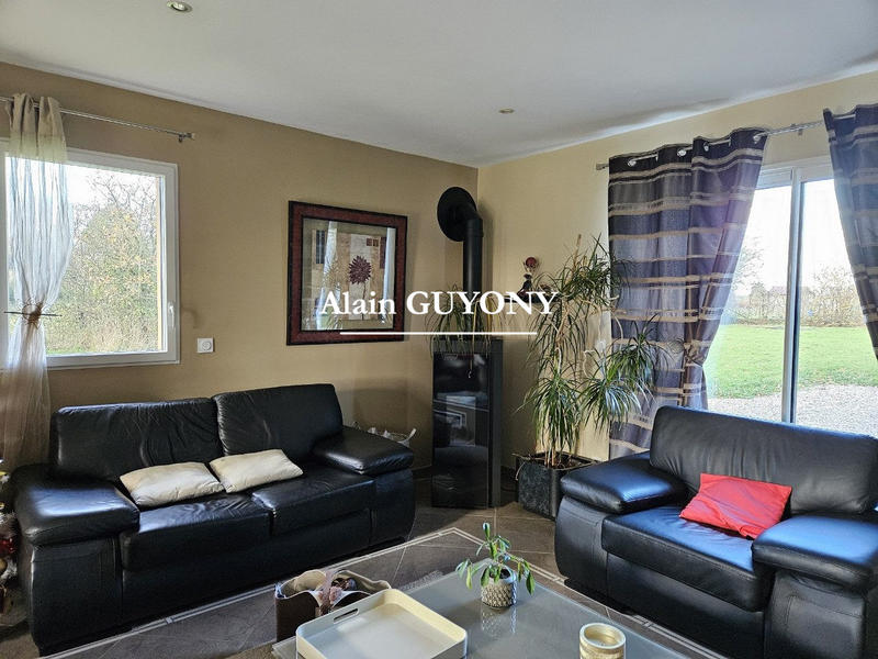 Maison traditionnelle - 166 m² - 6 pièces