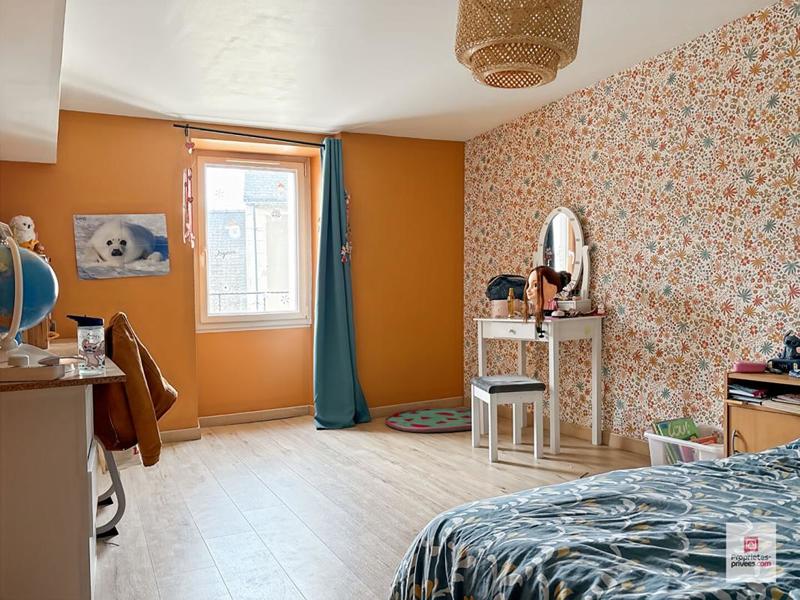 Maison - 142 m² - 6 pièces