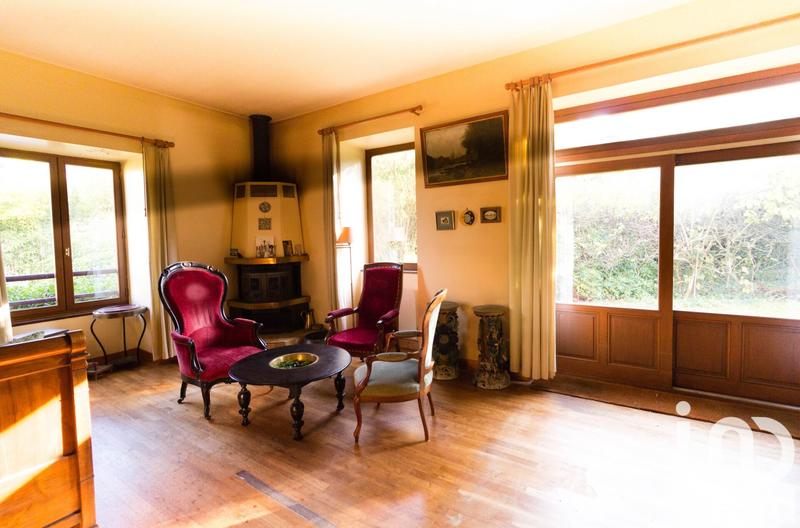 Maison - 249 m² - 7 pièces