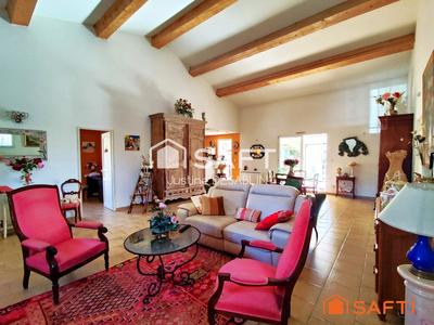 Maison - 159 m² - 6 pièces