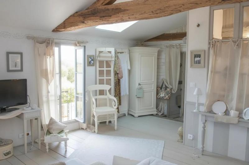 Maison en pierre - 350 m² - 8 pièces