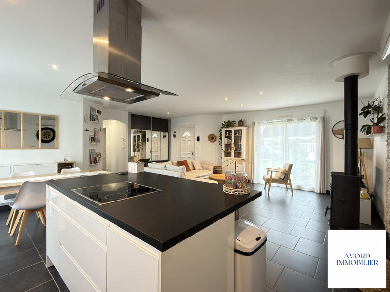 Maison - 107 m² - 5 pièces