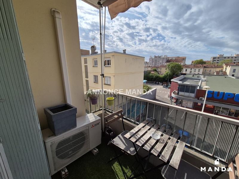 Appartement - 83 m² - 4 pièces