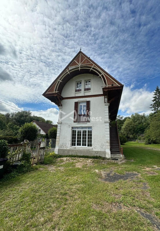 Maison - 184 m² - 8 pièces