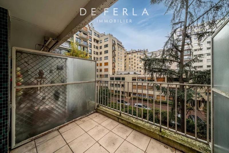 Studio - 15 m² - 1 pièce