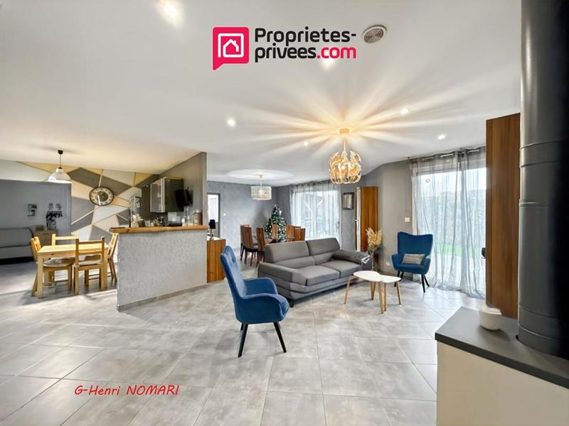 Maison - 152 m² - 7 pièces