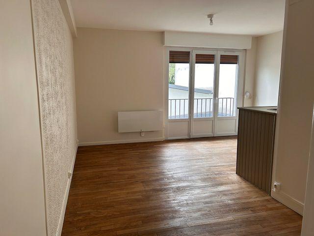 Studio - 25 m² - 1 pièce