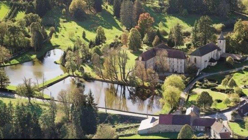 Demeure - 850 m² - 23 pièces