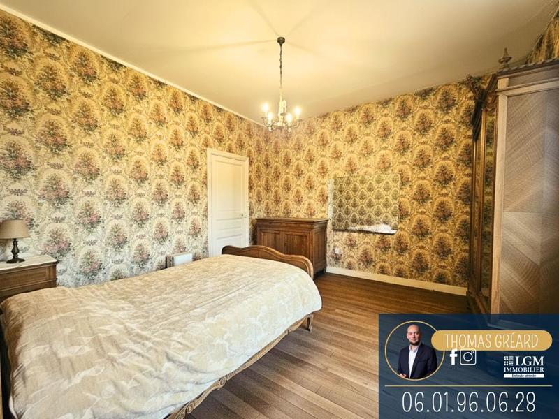 Propriété - 282 m² - 9 pièces