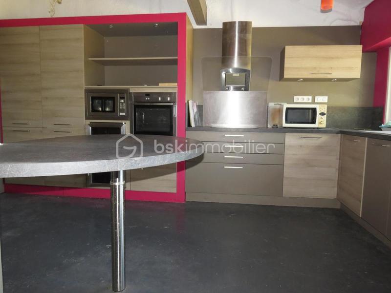 Longère - 232 m² - 6 pièces