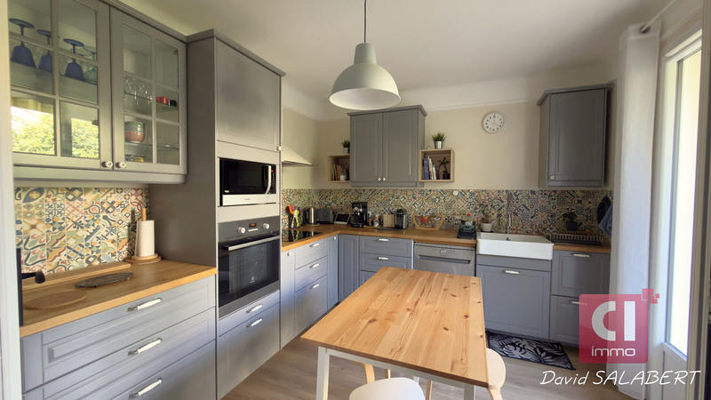 Maison - 136 m² - 6 pièces