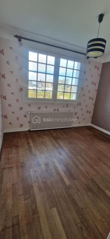 Demeure - 90 m² - 6 pièces