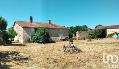 Maison - 227 m² - 7 pièces